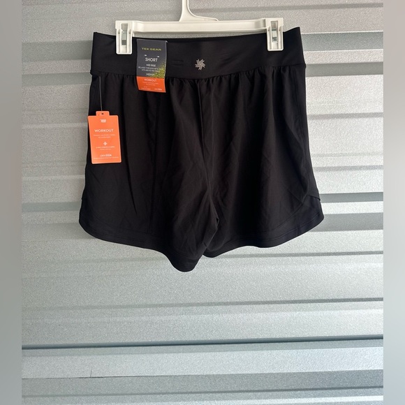 Women’s TEKGEAR Active Flowey Workout Running Shorts Size Medium NWT - Picture 7 of 13